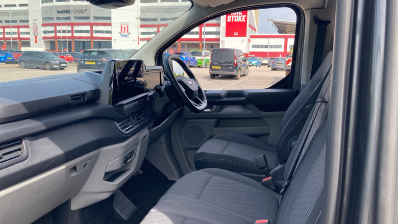 Ford Transit Custom 320 L1 Diesel Fwd 2.0 EcoBlue 136ps H1 Double Cab Van Limited Auto